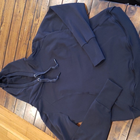 Zella hoodie - Picture 2 of 6